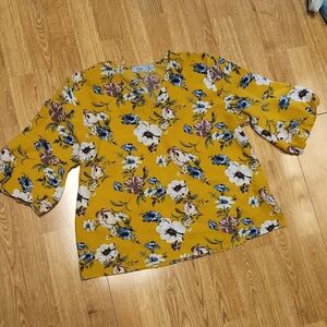 Cure mustard floral top sz large